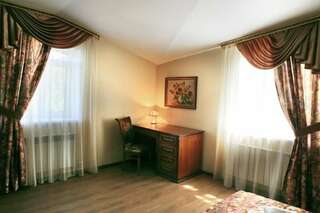 Мини-отель Три Богатыря Муром Улучшенный двухместный номер с 2 отдельными кроватями-3